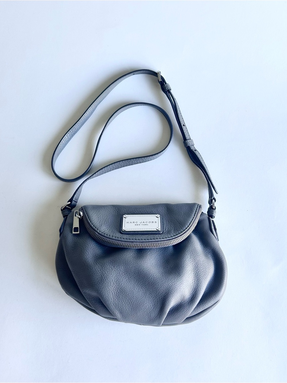 Marc Jacobs Gray Genuine Pebble Leather Crossbody Shoulder Bag